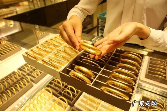 那些跳广场舞好几年的人,体重和肚子为什么还那么胖