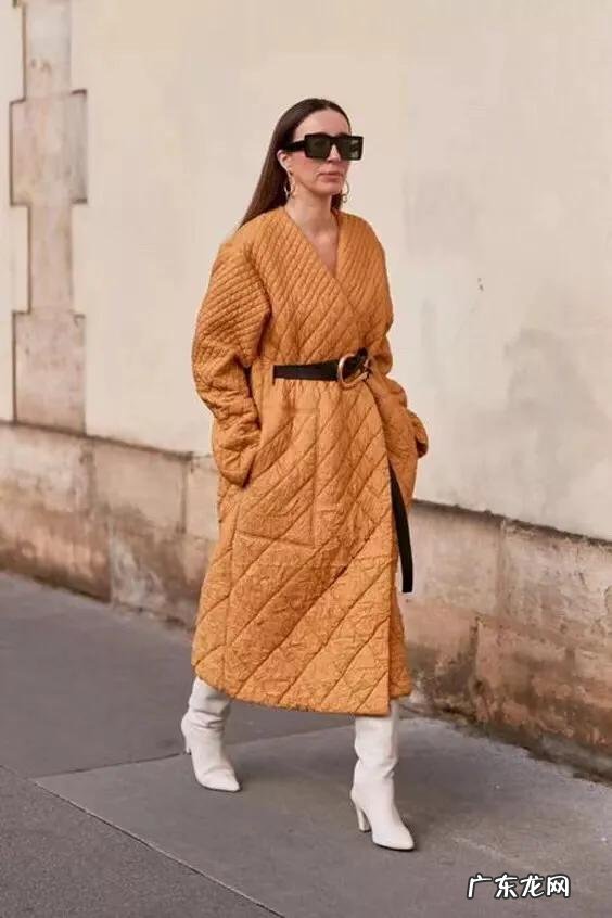 有点肉肉的女生怎么穿搭衣服时尚显瘦？