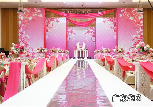 古代婚礼布置描写 描写婚礼布置的场面