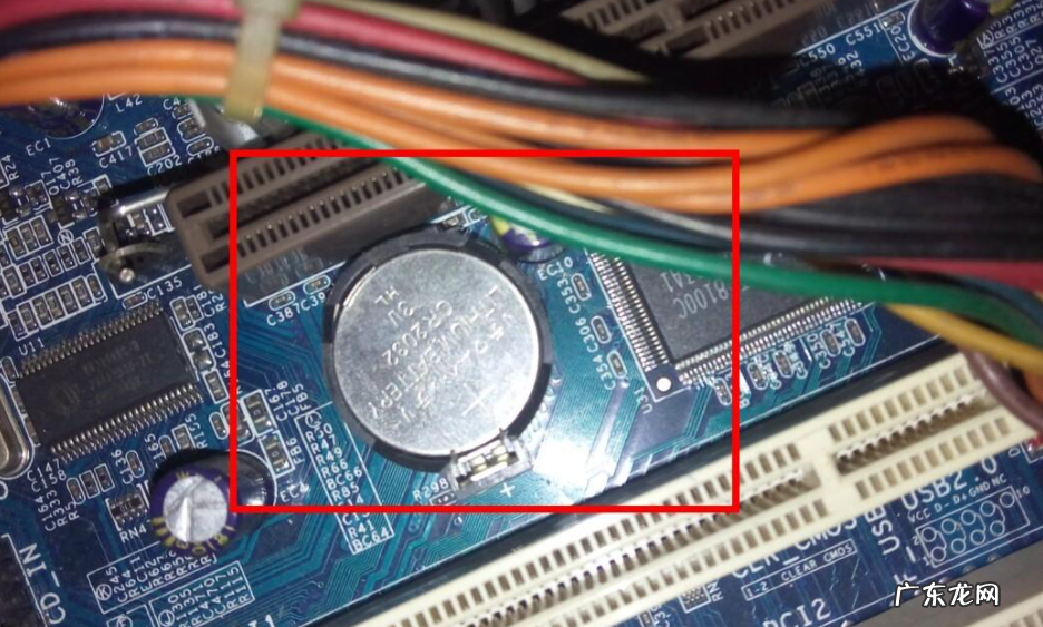 台式电脑开机显示器没反应 台式电脑显示器忽然黑屏怎么办