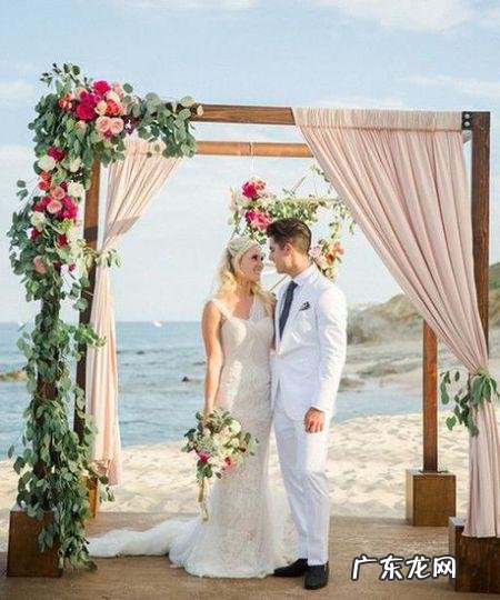 浪漫的婚礼钢琴曲视频 最浪漫的婚礼现场视频