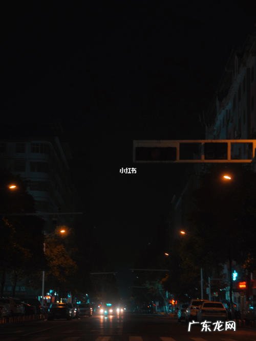 凌晨五点的天怎么形容 凌晨的城市怎么形容