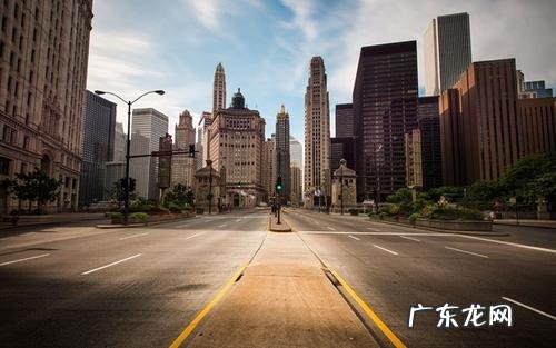 描写城市喧闹的语段 描写城市街道的语段