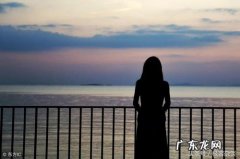 一个人的孤单不是孤单,两个人的孤单 一个人的孤单