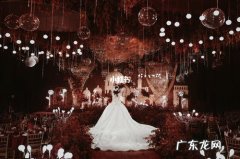 如何赞美婚礼现场 如何赞美婚礼成功办理