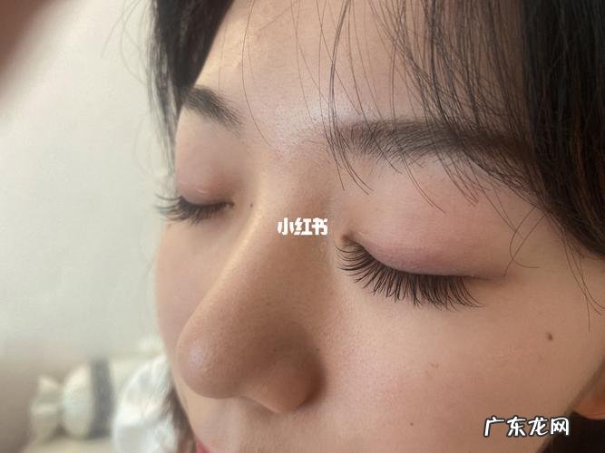 赞美明星的文案 赞美眼睛的文案