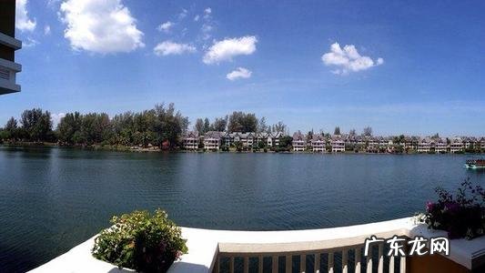 描写春天窗外的景色一段话 描写夏天窗外的景色一段话