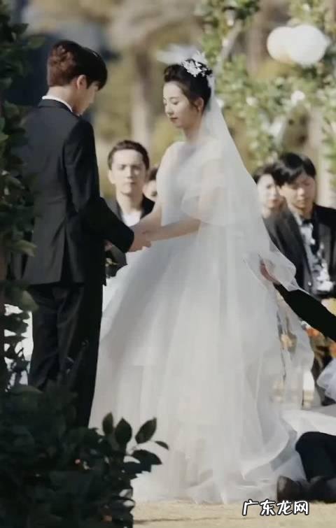 描写盛大婚礼的场面小说 小说中的婚礼场面