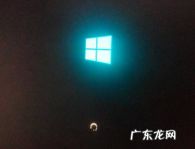 win7开机黑屏鼠标能动 电脑开机黑屏只有鼠标进不了win10系统