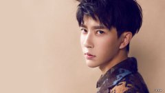 短视频里经常出现的一个玩具鸡叫的音乐是什么歌？