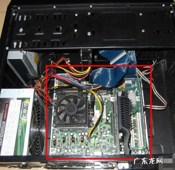 机箱硬盘架怎么拆 老司机教你电脑机箱怎么拆