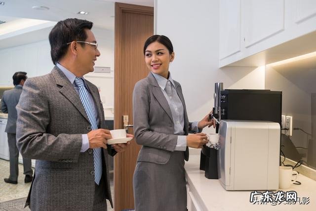 家里用的马桶水老是溅到屁股上,有什么解决方法吗