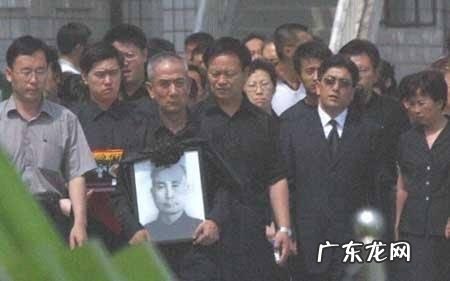 水均益为什么不做主持人 水均益为什么离婚