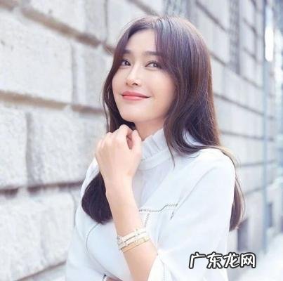 适合圆脸女生的清爽发型图片 女生圆脸发型图片