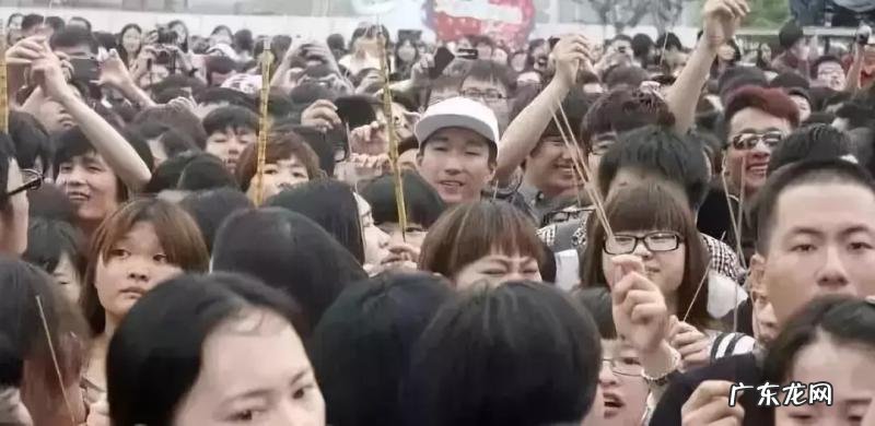 包小柏作品 包小柏离席