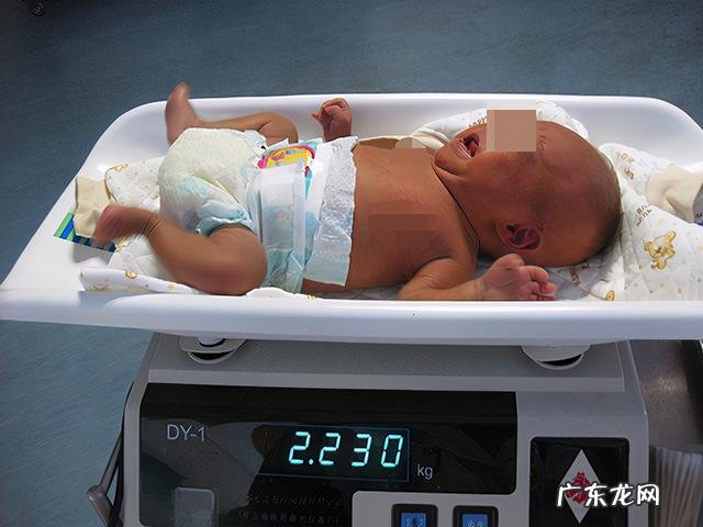 新生儿体重越高越好?错!在这个体重范围内,才说明发育正常