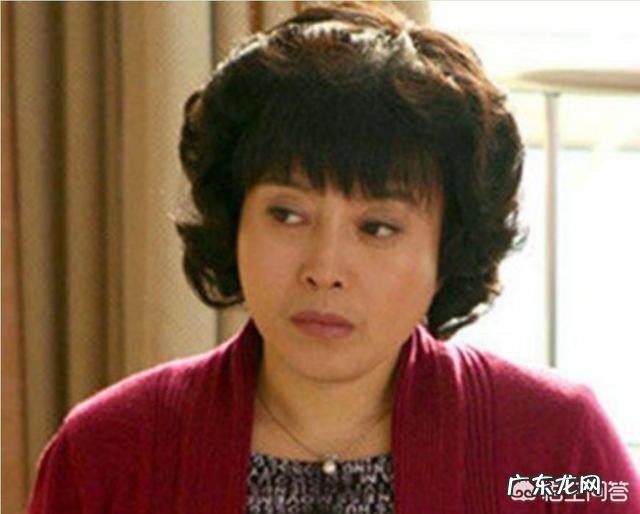 丁嘉丽与孙红雷分手单身至今，她的现状如何？