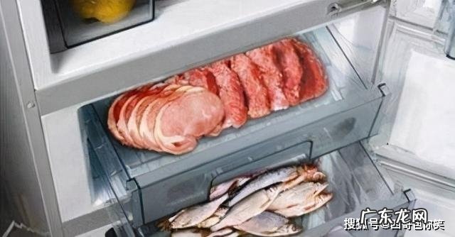 你家解冻肉类还放在水里?四种解冻方法值得拥有,别让营养流失了