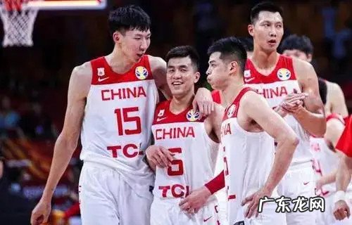 CBA球员实力排名!易建联第一档,胡明轩第二档,张镇麟仅第三档