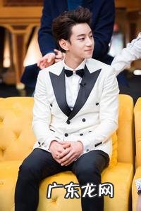 综艺资讯类节目主持稿 综艺资讯