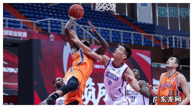 顶薪续约时德帅,签下2米21神塔,神奇教练加盟,CBA鱼腩要崛起了