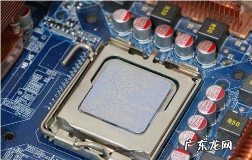 cpu中间的玻璃是什么 cpu中间