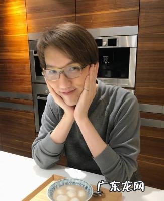 沈梦辰和林志炫休息室贴胸 沈梦辰和林志炫