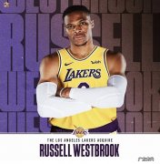 圆梦！威少晒加盟湖人发布会照片：我只是一个怀揣梦想的洛杉矶孩子！