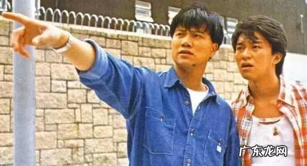 万梓良的跌宕情史，为爱情当众下跪，靠名气征服了3个女人？