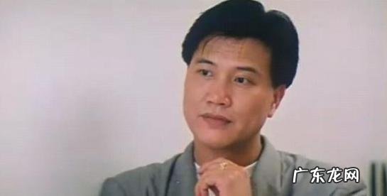 万梓良的跌宕情史,为爱情当众下跪,靠名气征服了3个女人?