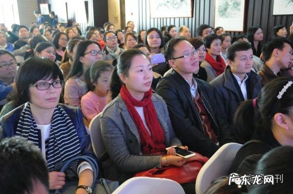 非诚勿扰黄菡老师的年龄 黄菡老师女儿