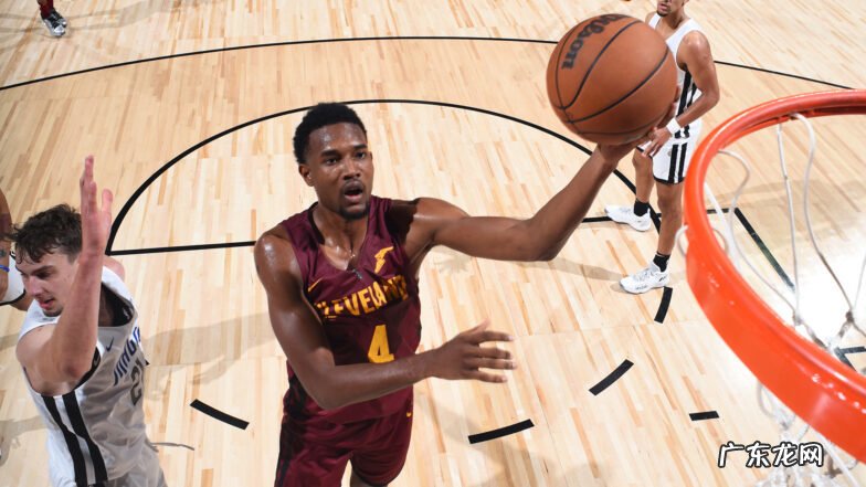 夏季联赛12日综述:一天两场金球制胜 7号秀助勇士胜猛龙