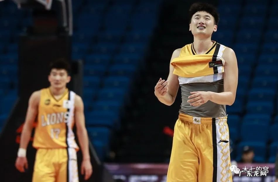 CBA生涯八年投中677个三分球！李京龙不该只被记住他是李春江的儿子