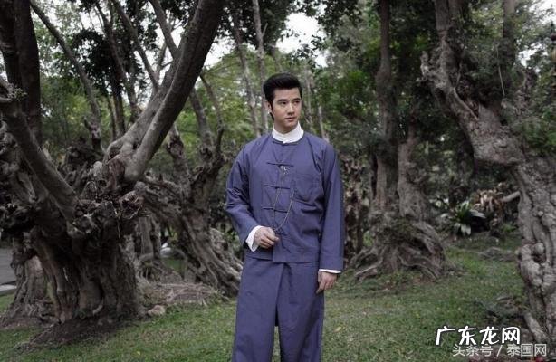 马里奥·卡萨斯的女朋友 马里奥的女朋友