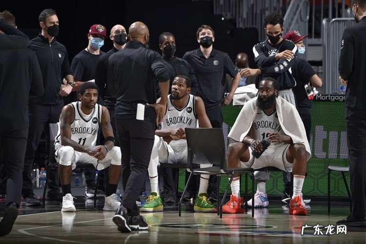 抱团时代!新赛季将有7支队伍队内三人组总薪资超过9000万美元