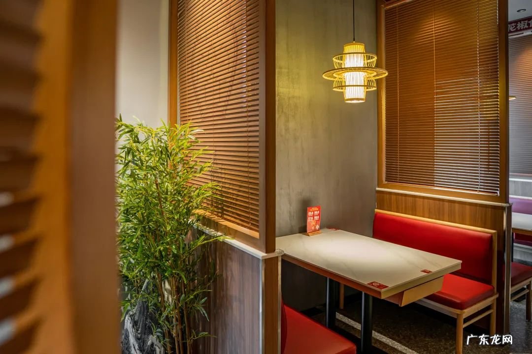 火了4年的「古法老坛酸菜鱼」,新店来袭!