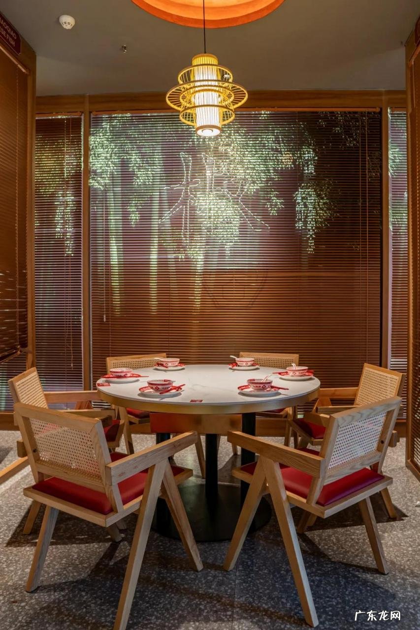 火了4年的「古法老坛酸菜鱼」,新店来袭!