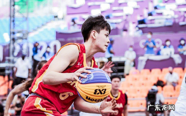 中国篮坛重要转会完成!当红国手加盟总冠军球队 明星老总太狠了