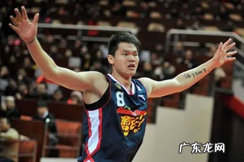 中国男篮五大打架高手，打篮球只是副业？