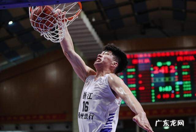 打爆广东?浙江最强核武或已归位,网友:比辽宁更强了!