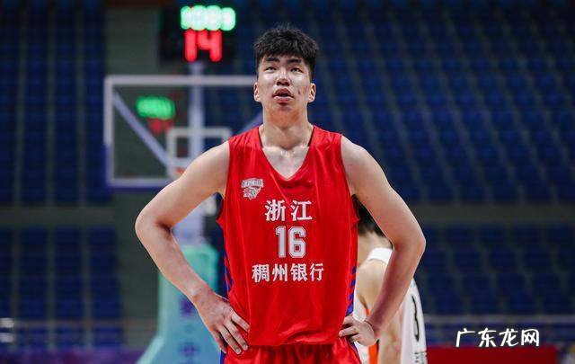 打爆广东?浙江最强核武或已归位,网友:比辽宁更强了!