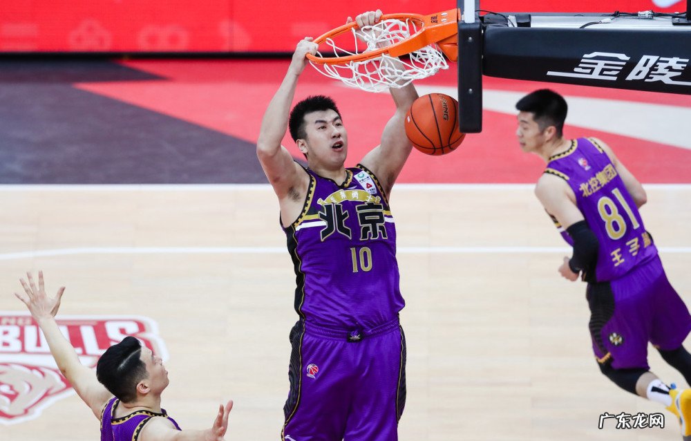 签下800万合同,场均仅7+5,马布里看走眼?邹雨宸需要重新证明自己