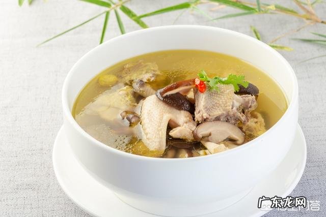 夏季感冒了,应该吃哪些清淡的食物?