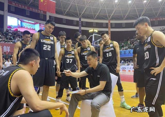 从场均19分,骤降到10.2分!辽宁男篮前锋更强了,杨鸣要重点培养