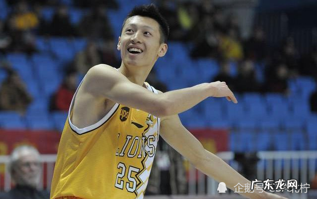 CBA三消息：浙江完成今夏首签，赵岩昊现身上海，刘晓宇辟谣离队