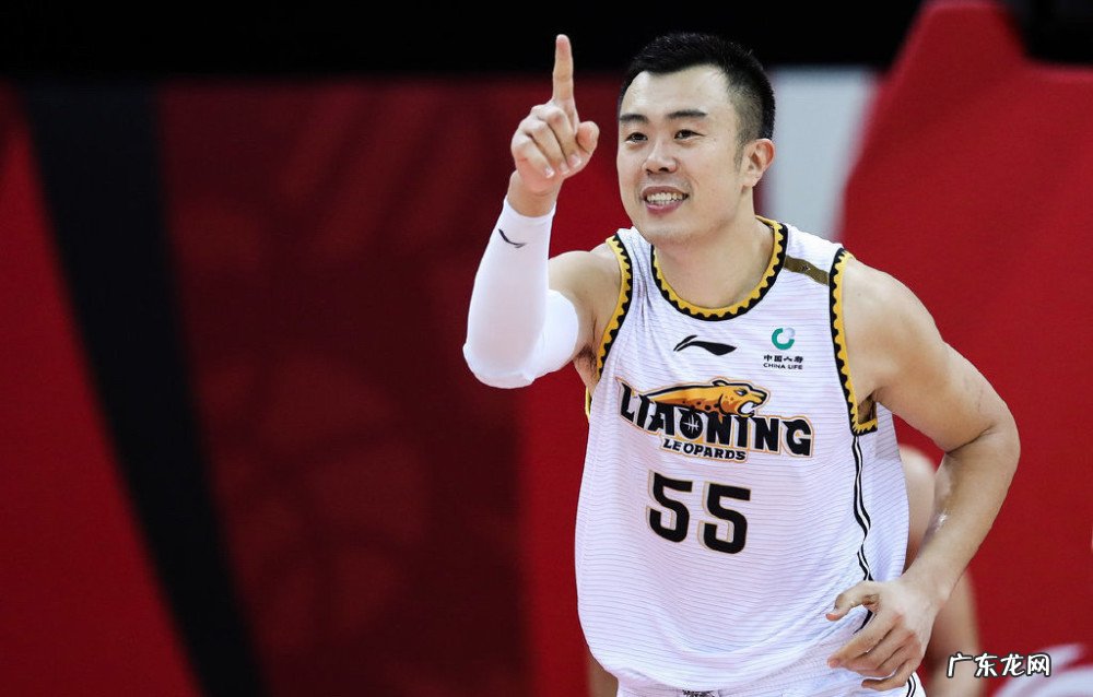 官宣!刘传兴正式离队,7名顶薪球员完成注册,2米23中锋加盟浙江