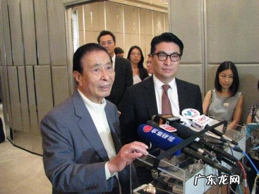 李兆基的儿子也叫李嘉诚吗 李兆基的儿子