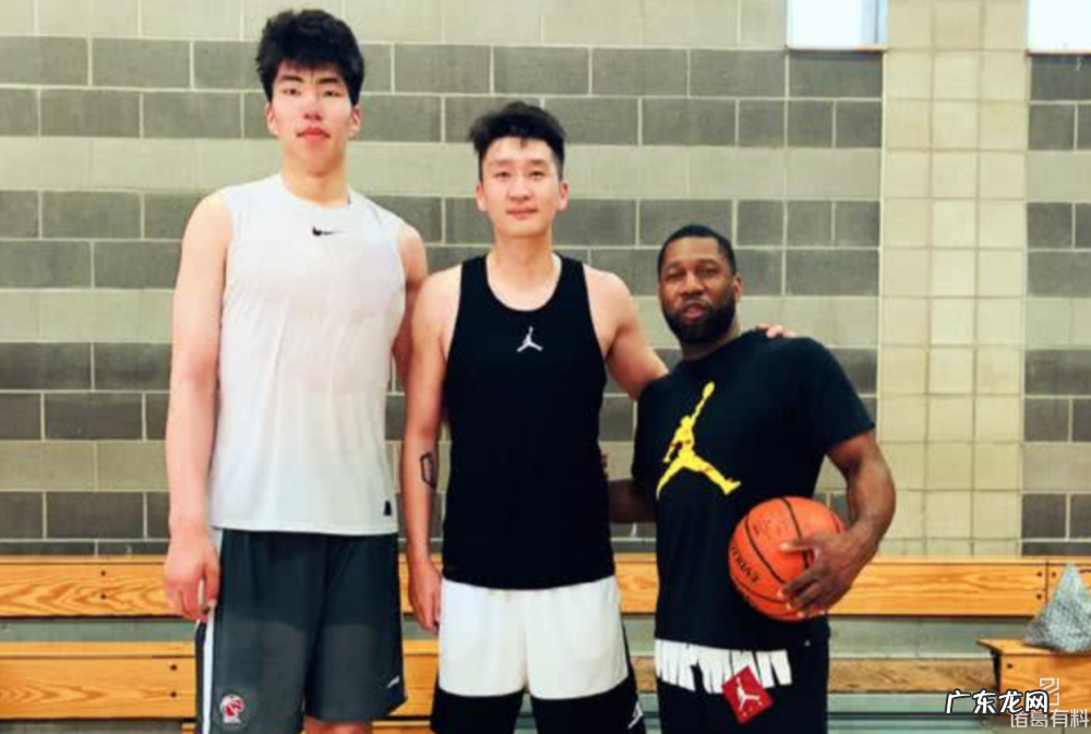 2米23高塔正式加盟!浙江终迎内线强援,他曾做过詹姆斯儿子队友