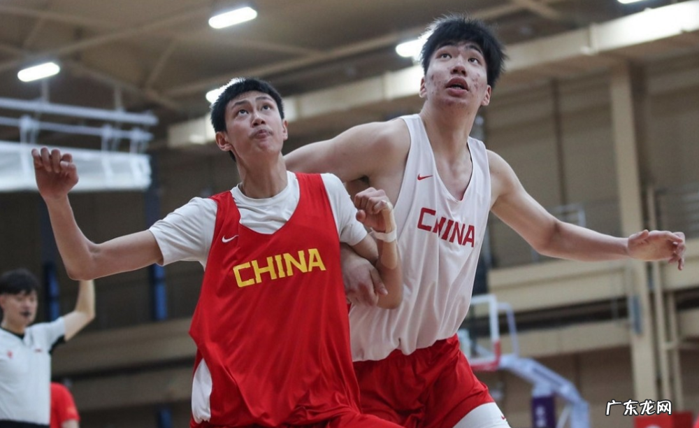 布朗尼队友打进CBA!又一位中国男篮内线要走出国门