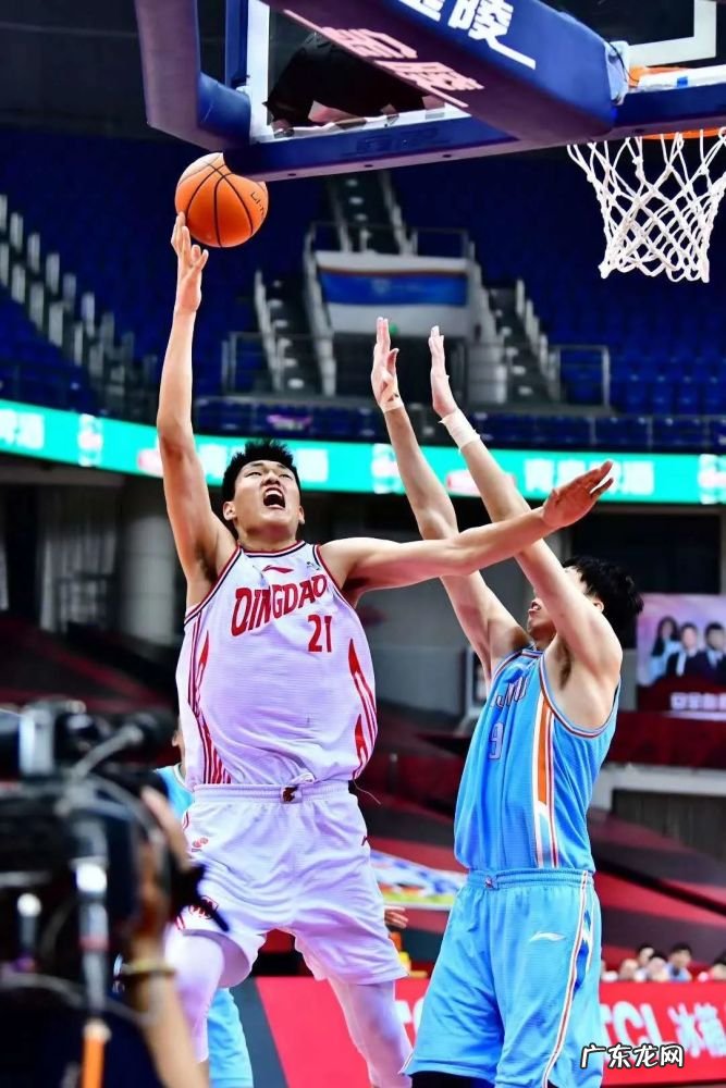 布朗尼队友打进CBA！又一位中国男篮内线要走出国门